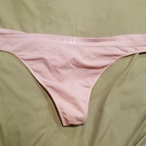 VS pink thong